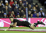 Beauden Barrett scores a try for New Zealand