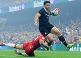 Caleb Clarke scores a try for New Zealand against Wales in teh 2025 Autumn Internationals