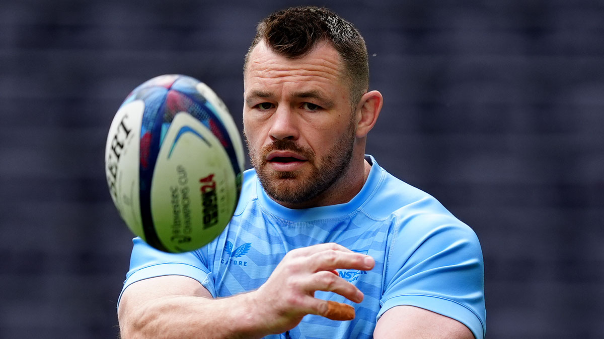 Cian Healy in training with Leinster Rugby