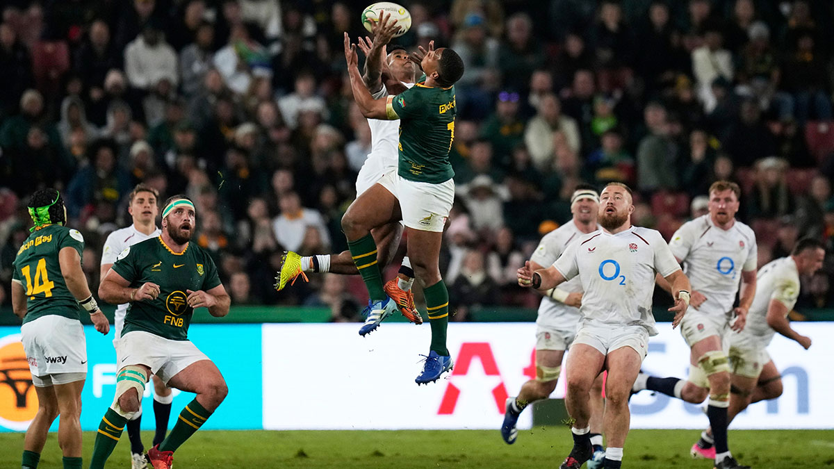 South Africa and England players compete for high ball during 2026 Nations Championship